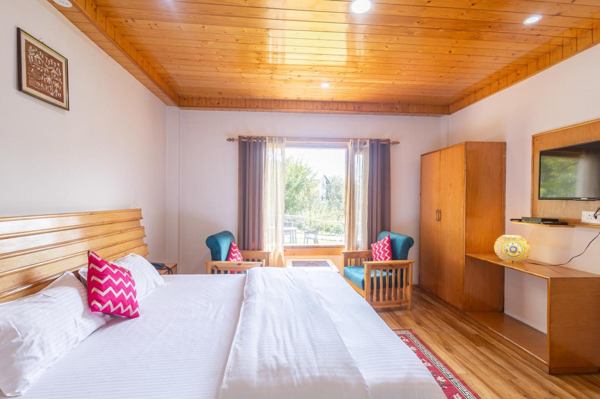 Aroha Residency- A Countryside Resort Manali  Exterior photo
