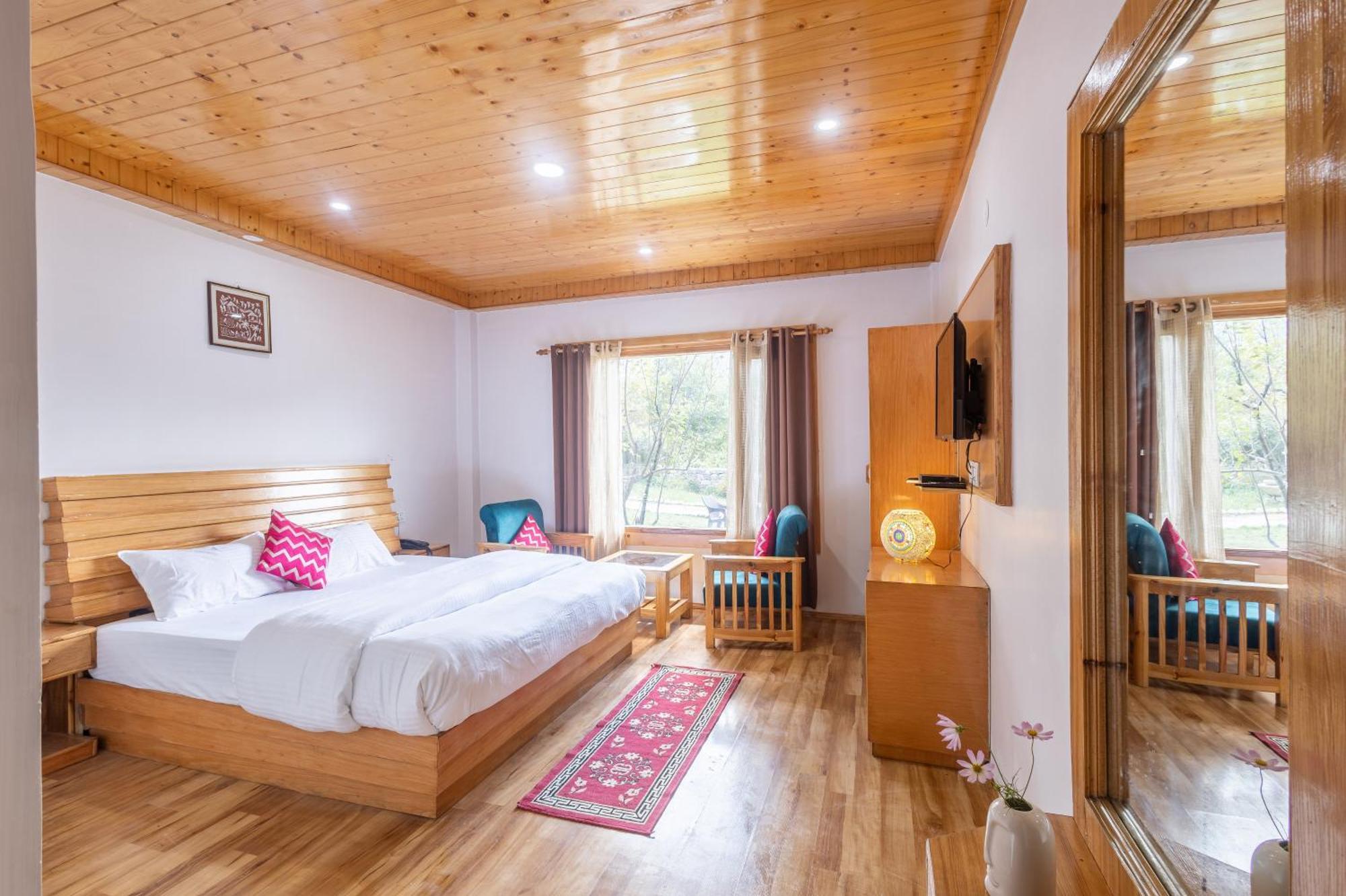 Aroha Residency- A Countryside Resort Manali  Exterior photo