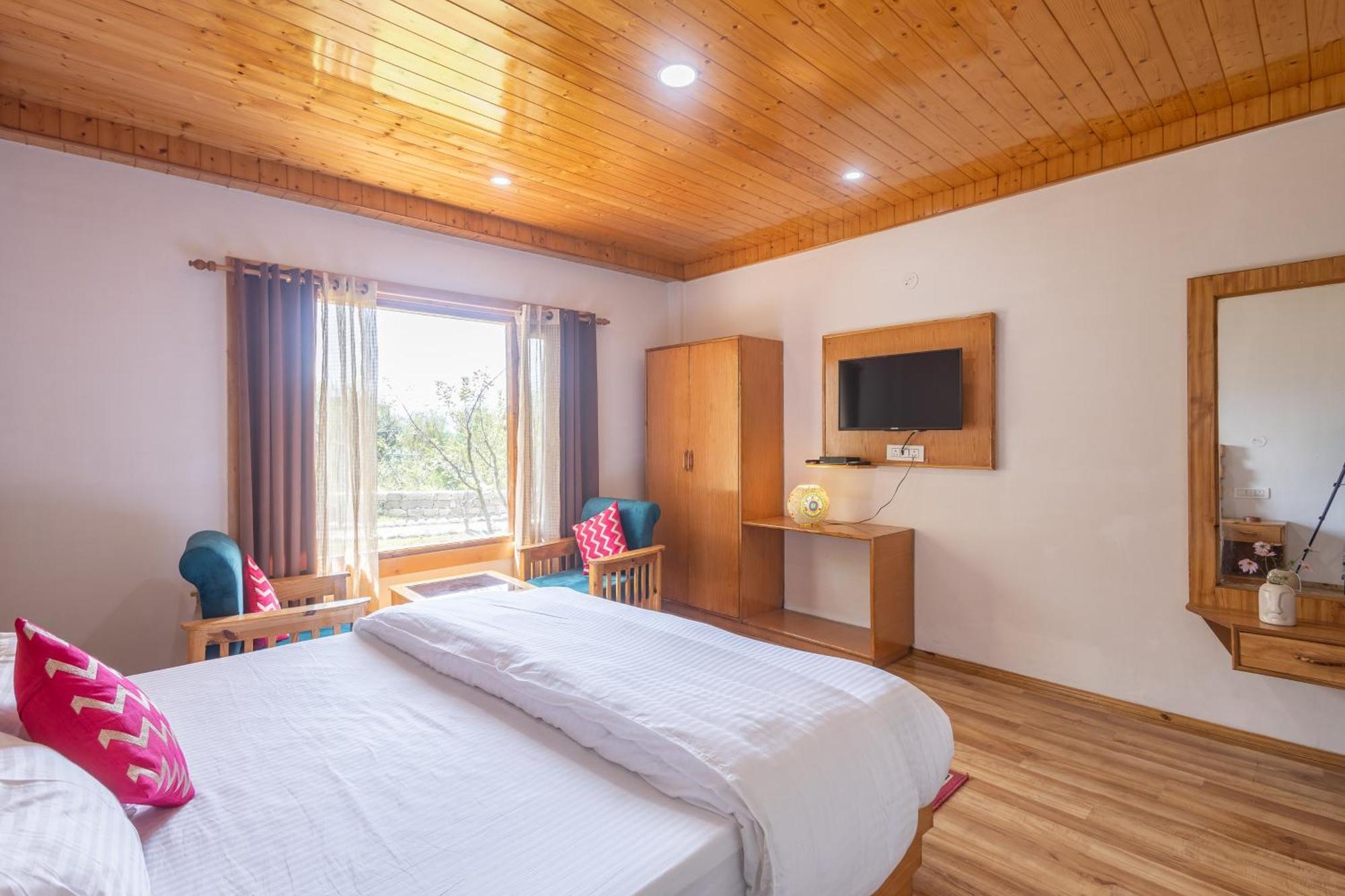 Aroha Residency- A Countryside Resort Manali  Exterior photo